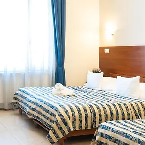 Hotel Panorama, Budapeste